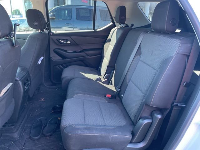 Used 2018 Summit White Chevrolet LS image 9