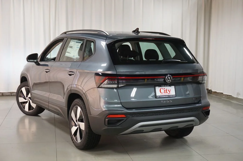 New 2026 Platinum Gray Volkswagen 1.5T S image 7