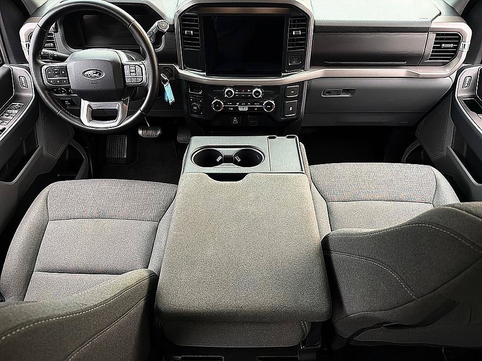 Used 2025 Silver Metallic Ford XLT image 8