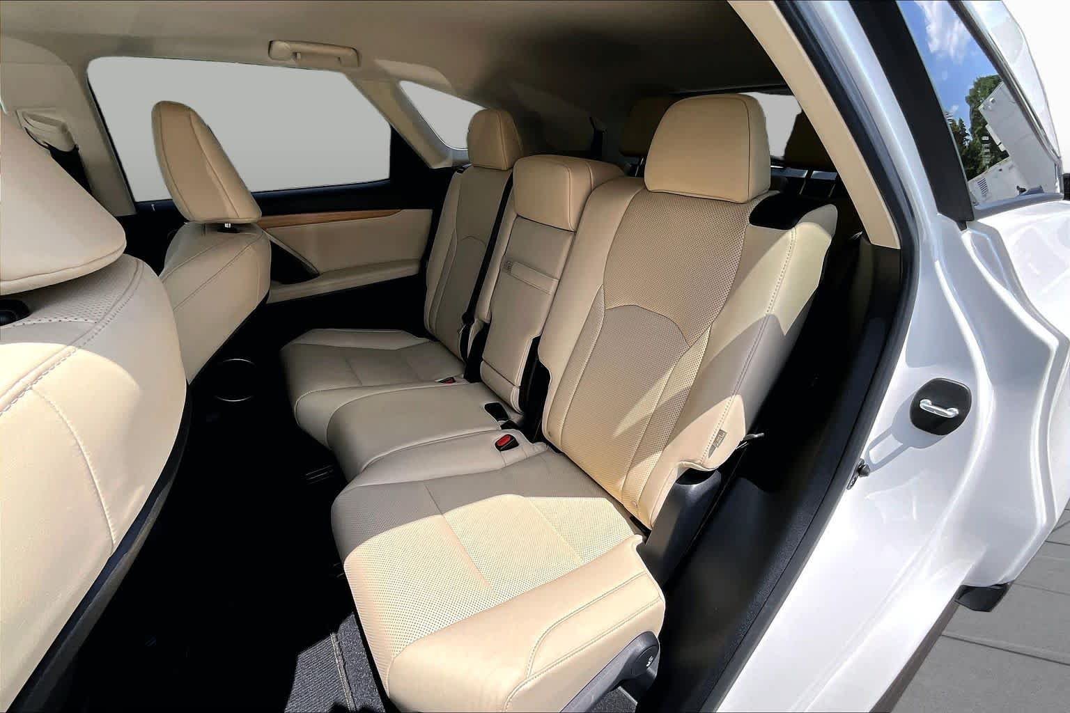 Used 2022 Eminent White Pearl Lexus  image 21