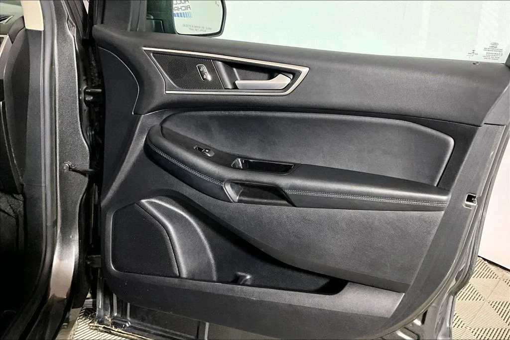 Certified Used 2020 Magnetic Ford SEL image 19