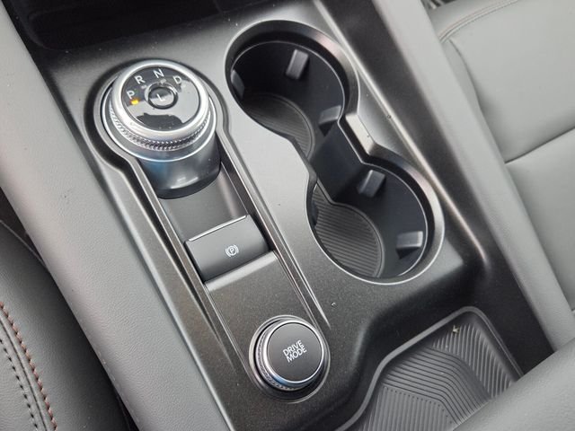 New 2026 Star White Metallic Tri-Coat Ford Active image 52