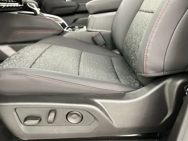 2026 Chevrolet Colorado Z71 - Photo 21