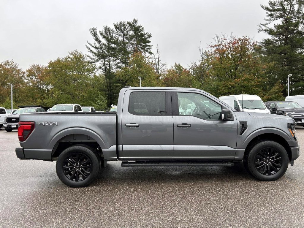 Used 2024 Gray Ford XLT image 2