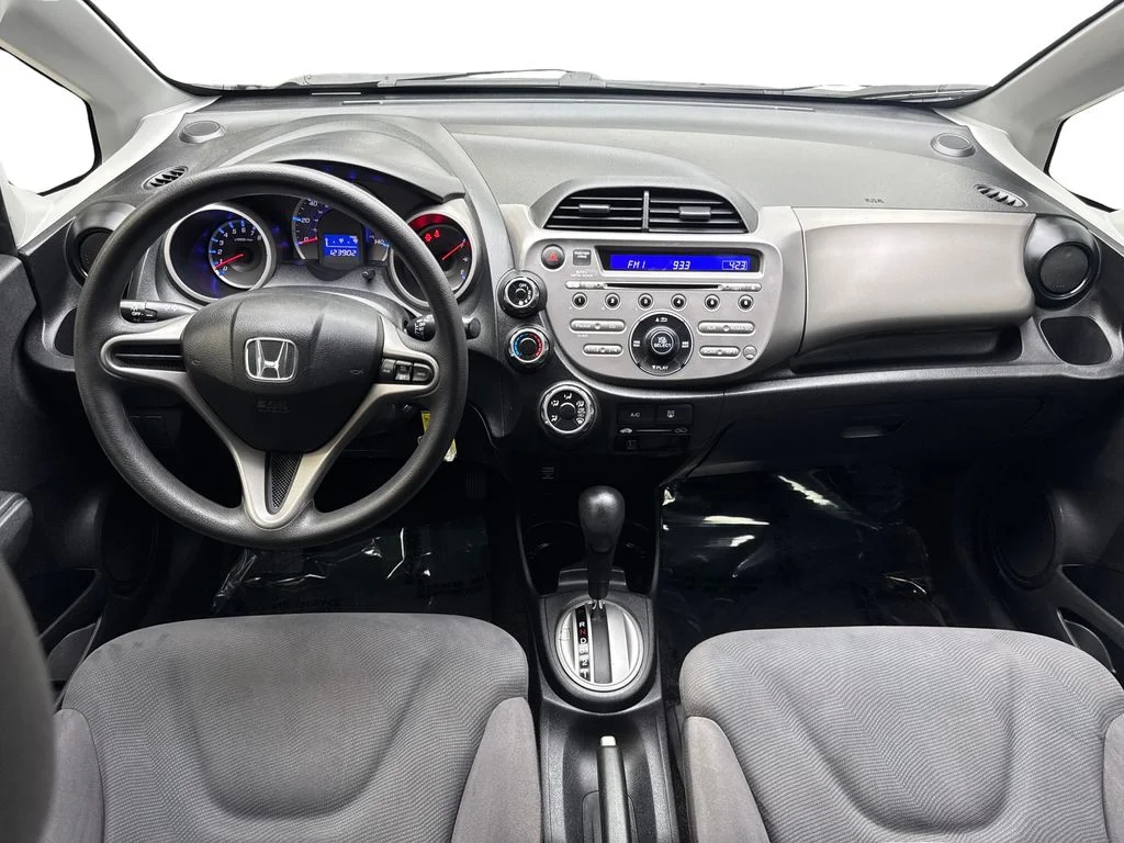 Used 2011  Honda Base image 49