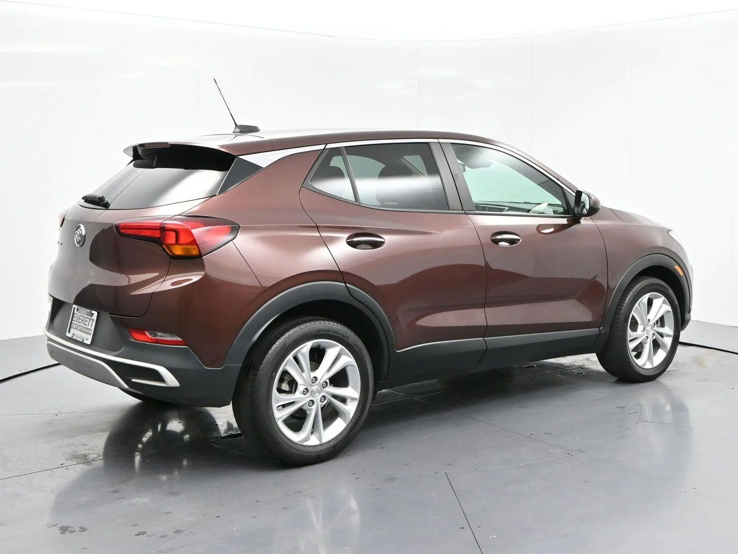 Used 2023 Rosewood Metallic Buick Preferred image 7
