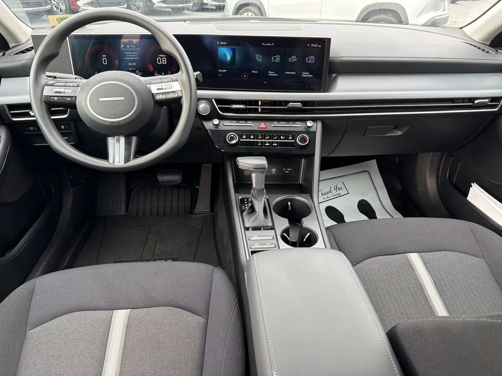 Used 2025 Red Hyundai SE image 22