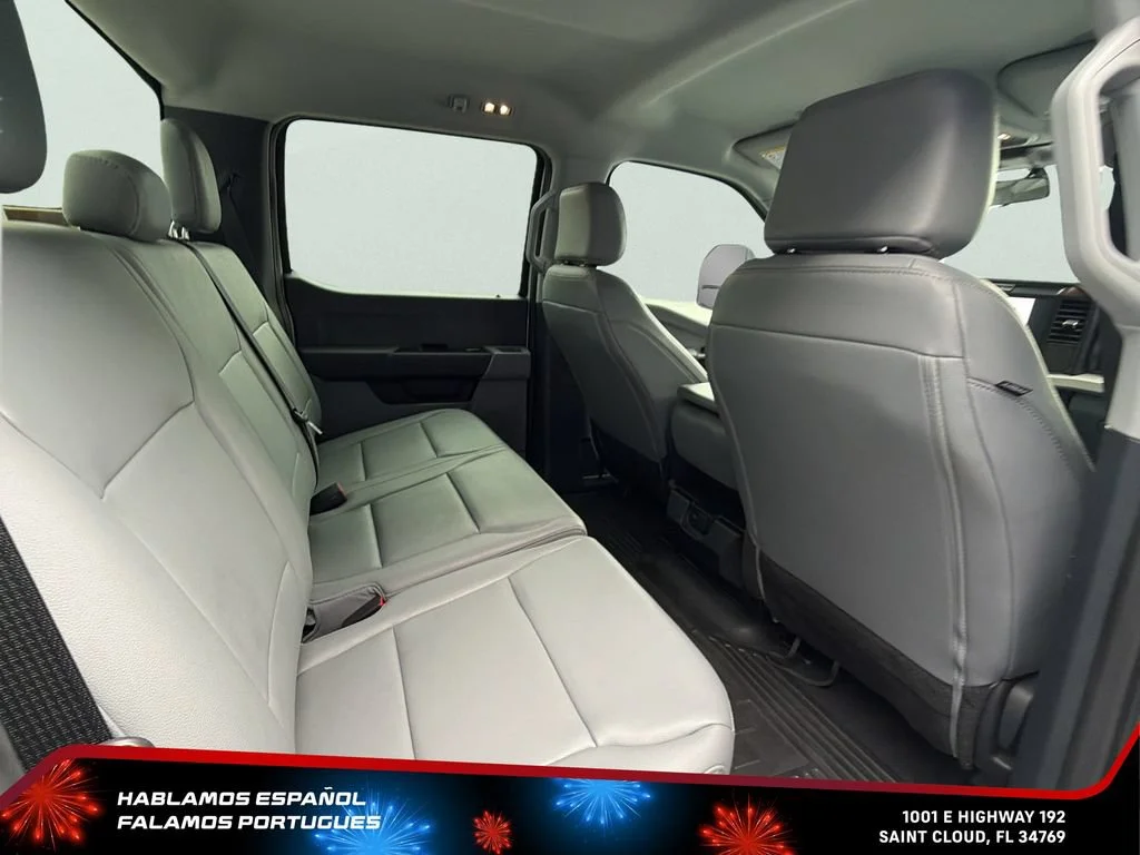 Used 2025 White Ford XL image 28