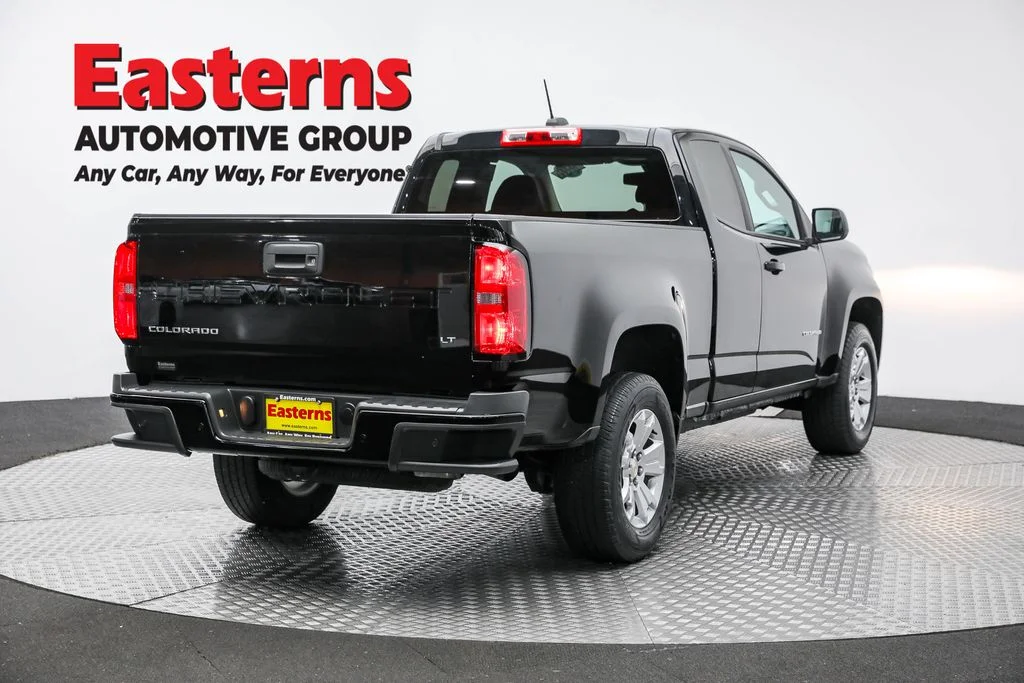 Used 2022 Black Chevrolet LT image 5