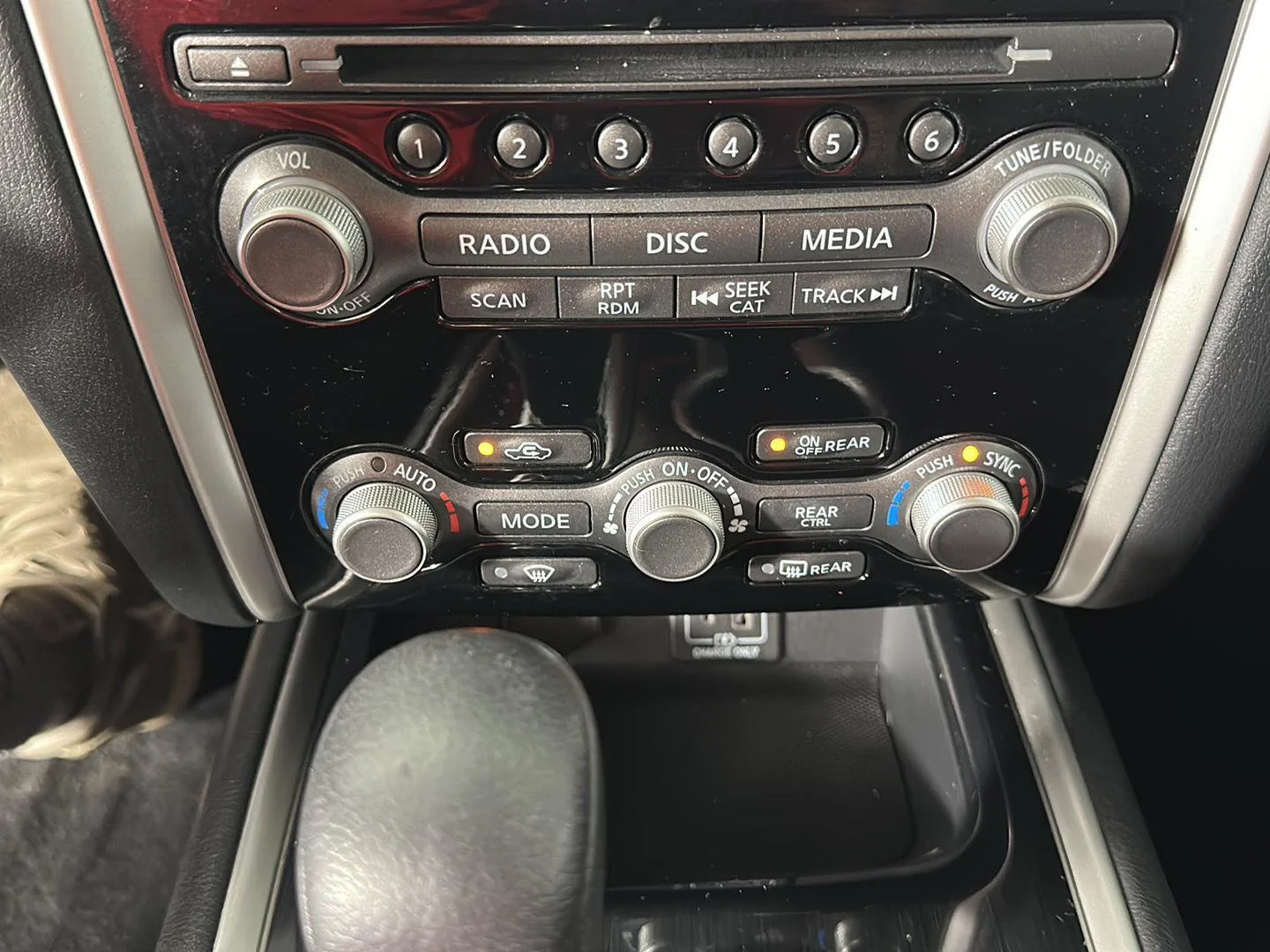 Used 2019 Midnight Pine Metallic Nissan SV image 17