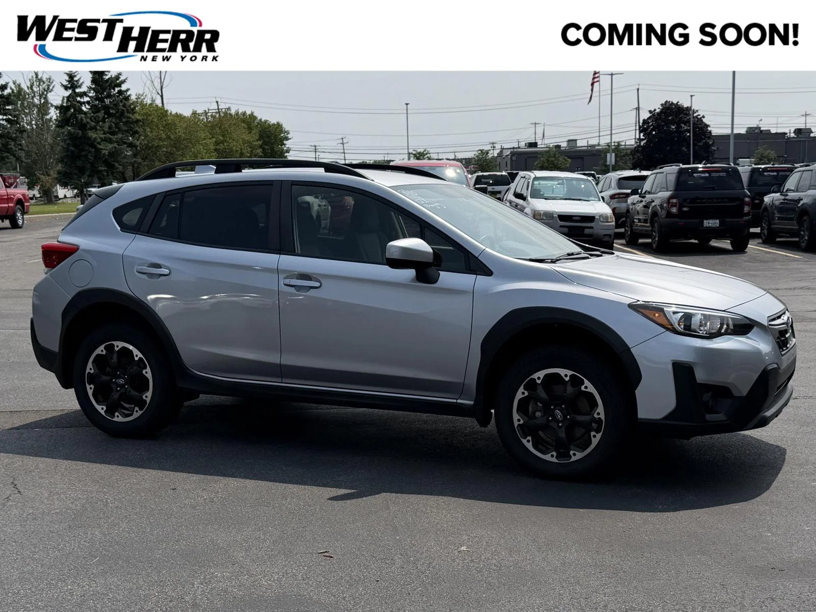 Used 2023 Ice Silver Metallic Subaru Premium image 1