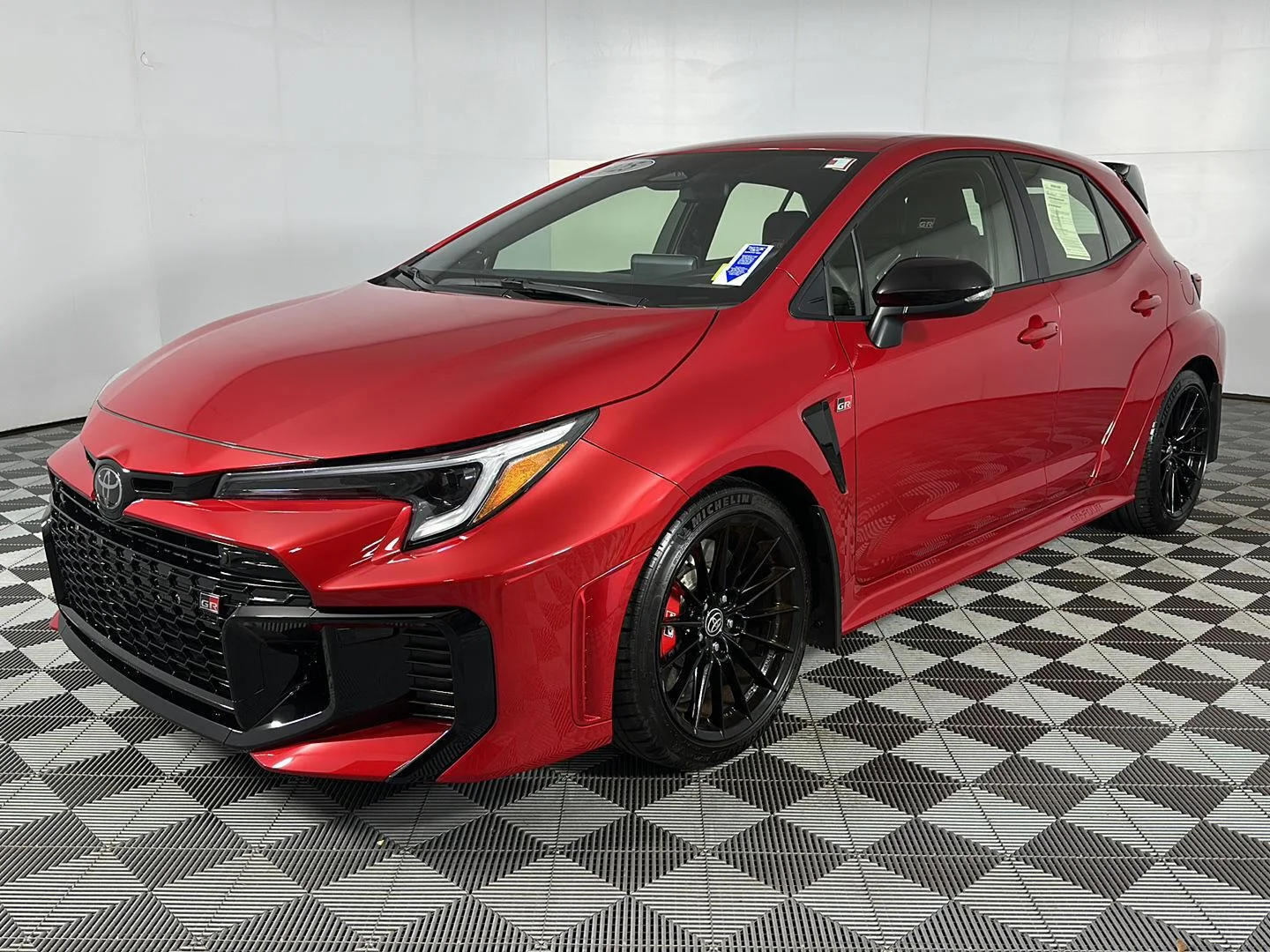 Used 2025 Supersonic Red Toyota Premium image 3