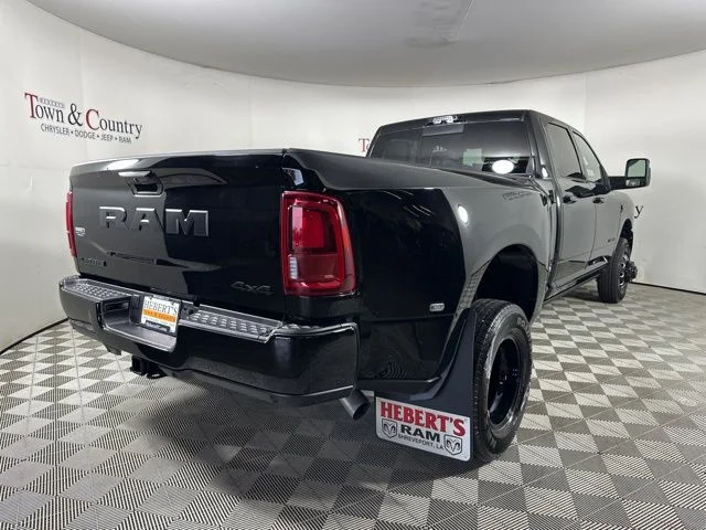 Used 2025 Black Ram Laramie image 7