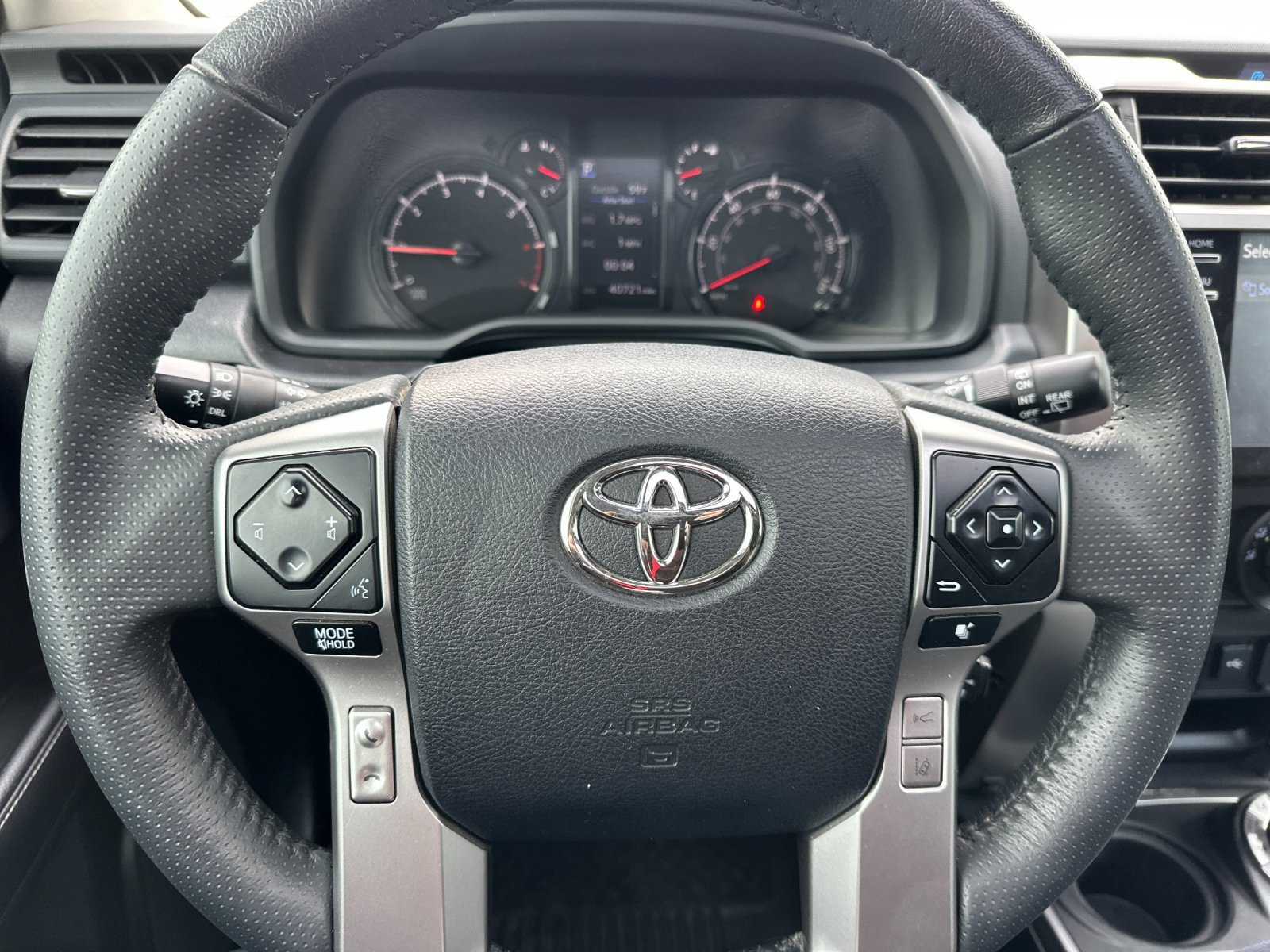 Used 2022 Silver Toyota SR5 Premium image 23