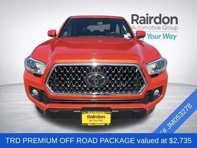 Used 2018 Inferno Red Toyota SR5 image 2