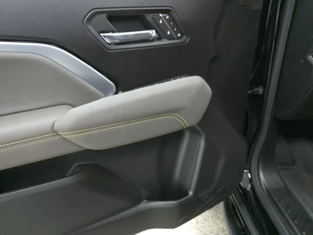 2026 Chevrolet Colorado ZR2 - Photo 14
