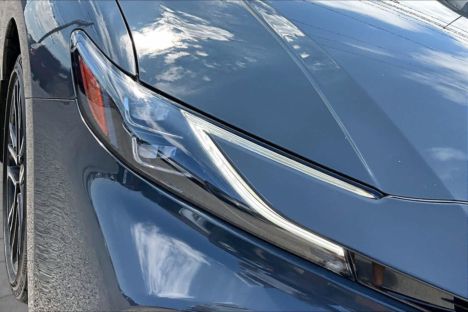 Used 2025 UNDERGROUND Toyota XLE image 28