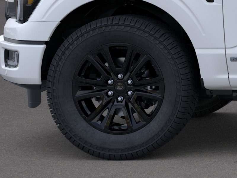 New 2026 Star White Metallic Tri-Coat Ford Platinum® image 19