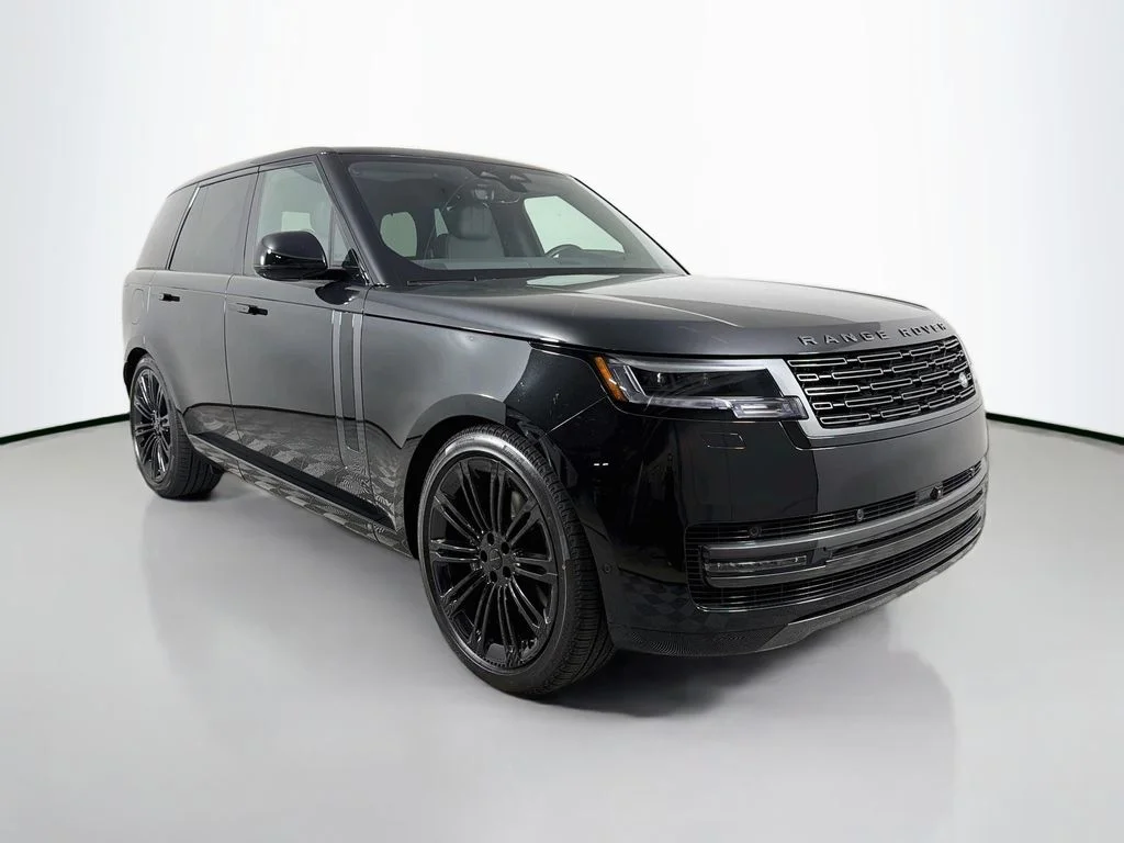 New 2026 Santorini Black Land Rover SE image 3