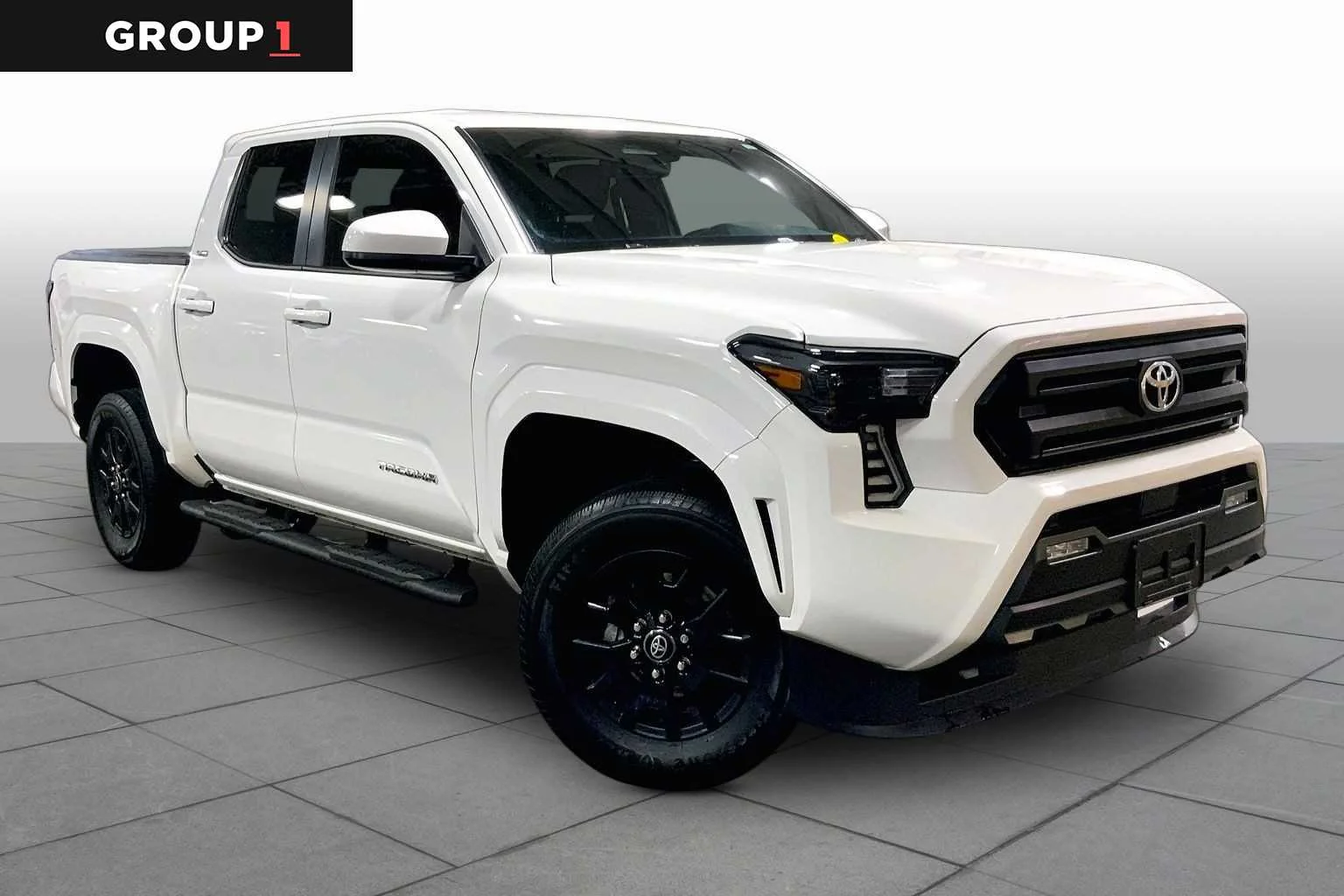 Used 2025 Ice Cap Toyota SR5 image 3