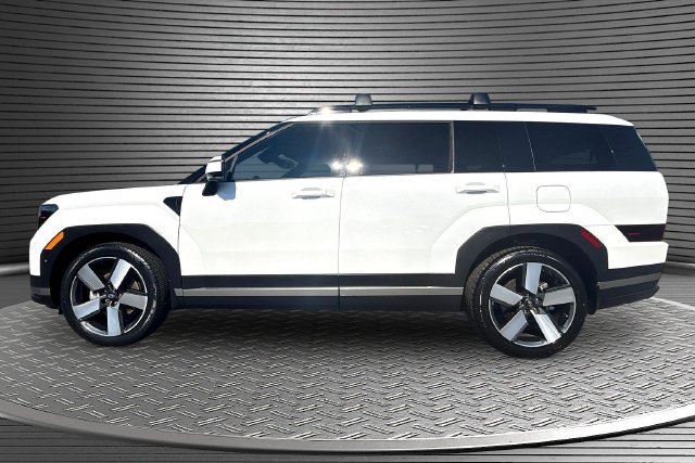 Used 2025 White Hyundai Limited image 8