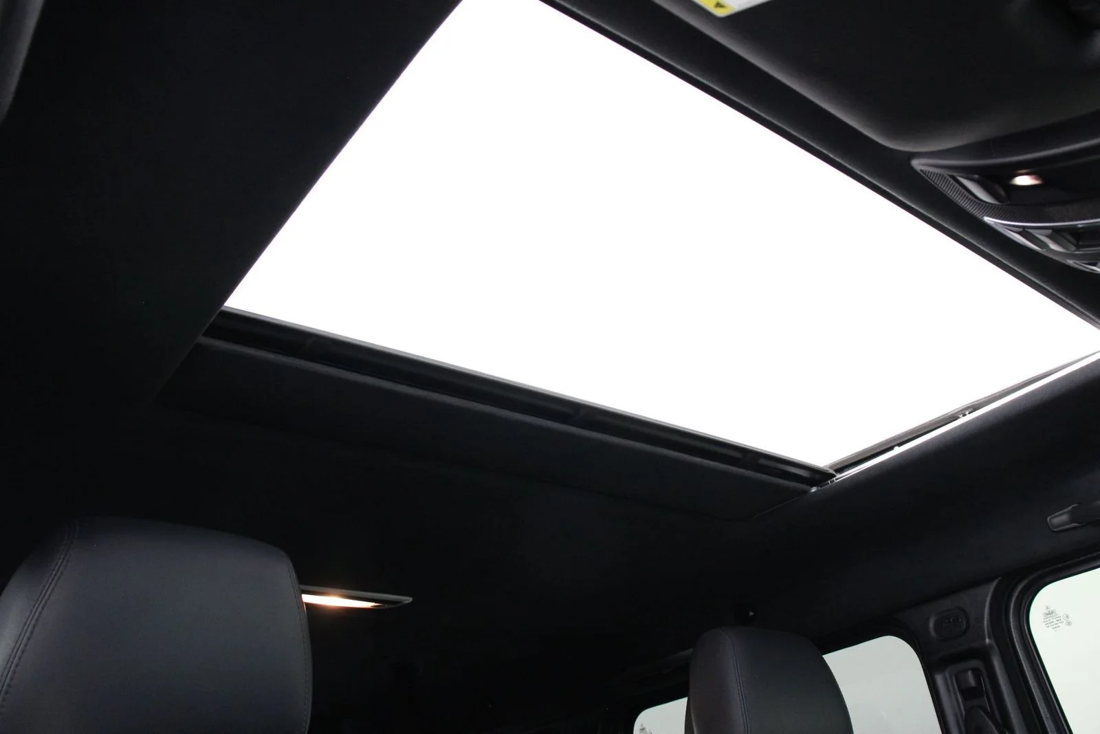 Used 2015 designo Magno Night Black Mercedes-Benz G 63 AMG® image 23