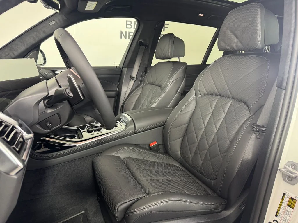 New 2027 Mineral White Metallic BMW xDrive40i image 12