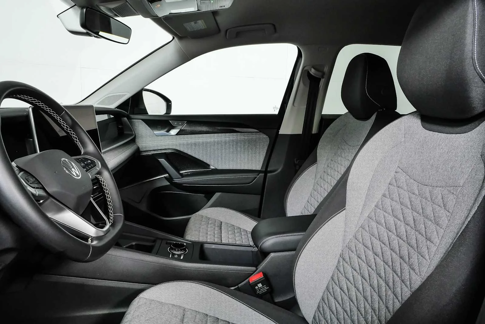 Certified Used 2025 Deep Black Pearl Volkswagen S image 5