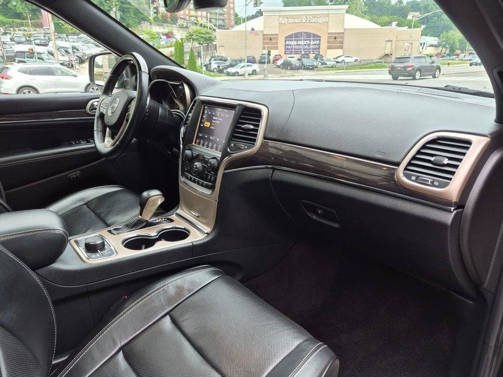 Used 2017 Black Jeep Overland image 29