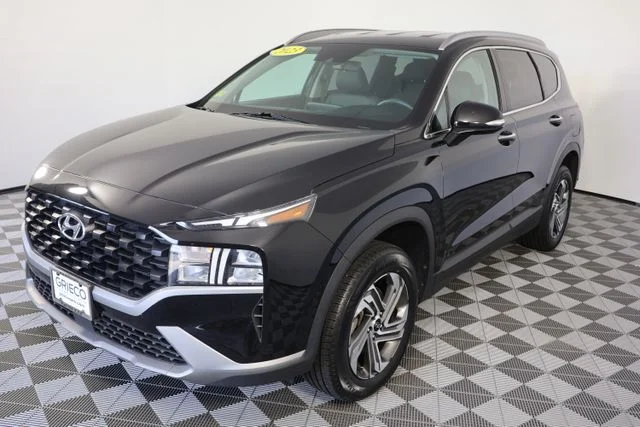 Used 2023 Black Hyundai SEL image 4