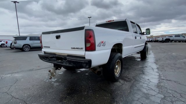 Used 2004 Summit White Chevrolet SRW LS image 8