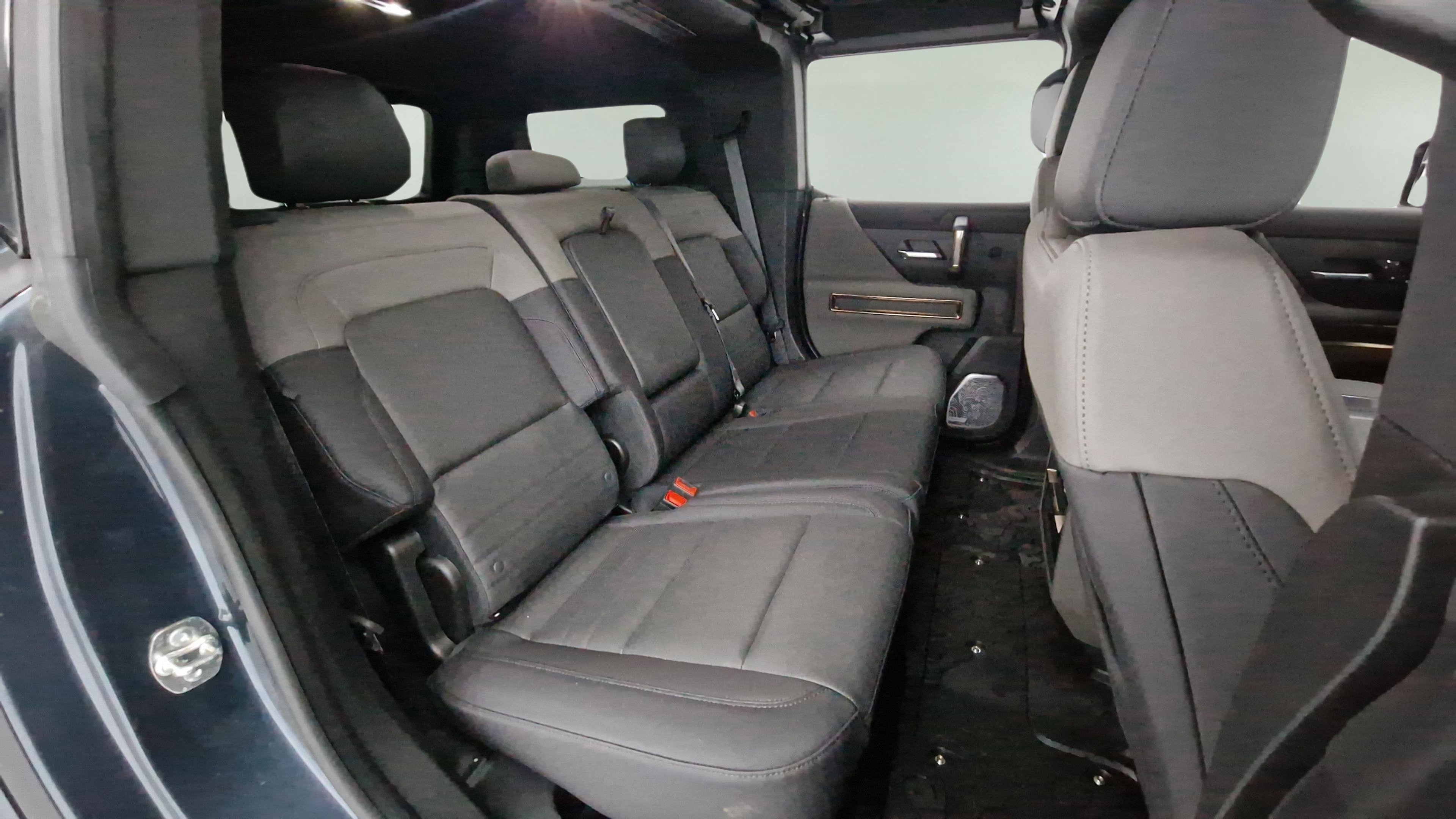 2025 GMC HUMMER EV 2X - Photo 13