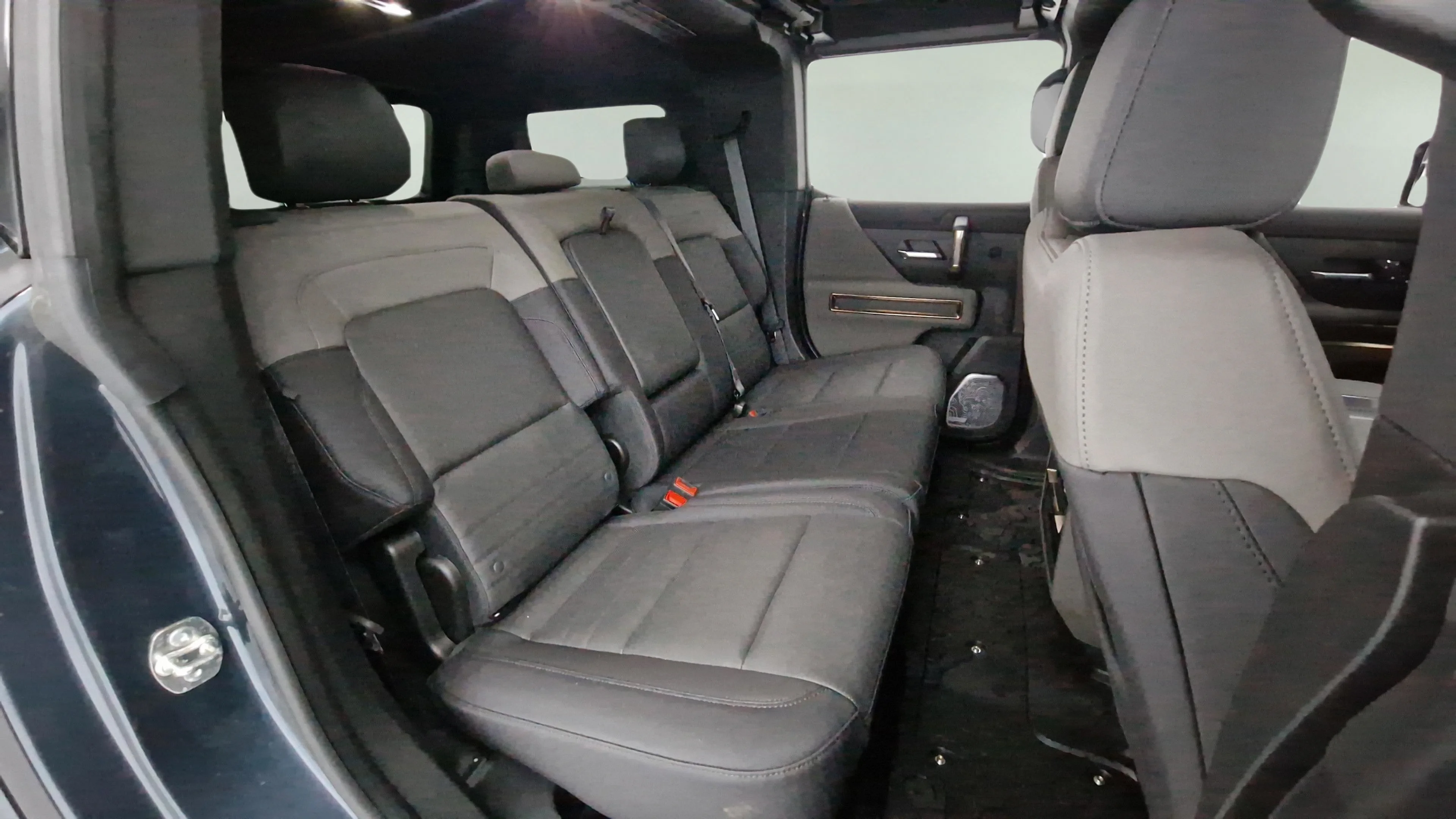 New 2025 Graphite Blue Metallic GMC 2X image 13
