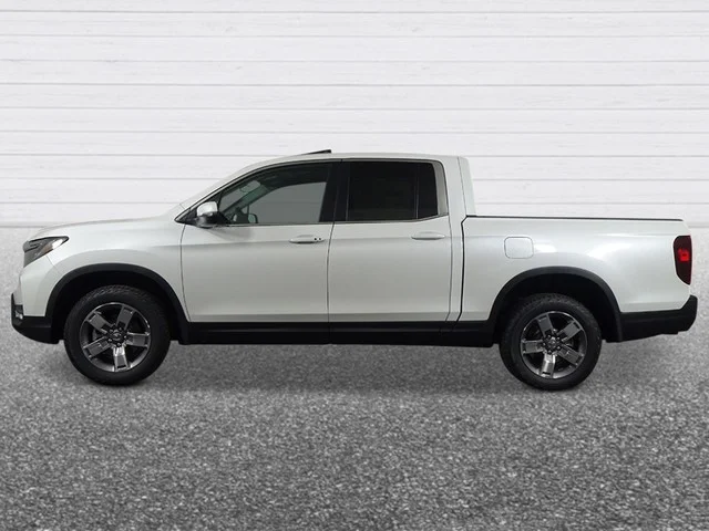 New 2026 Platinum White Pearl Honda RTL image 3