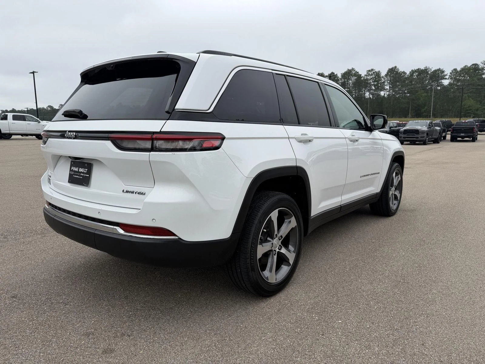 Certified Used 2023 Bright White Clearcoat Jeep Limited image 6