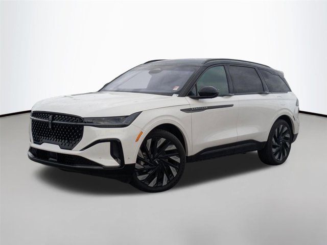 2024 Lincoln Nautilus Reserve AWD's photo