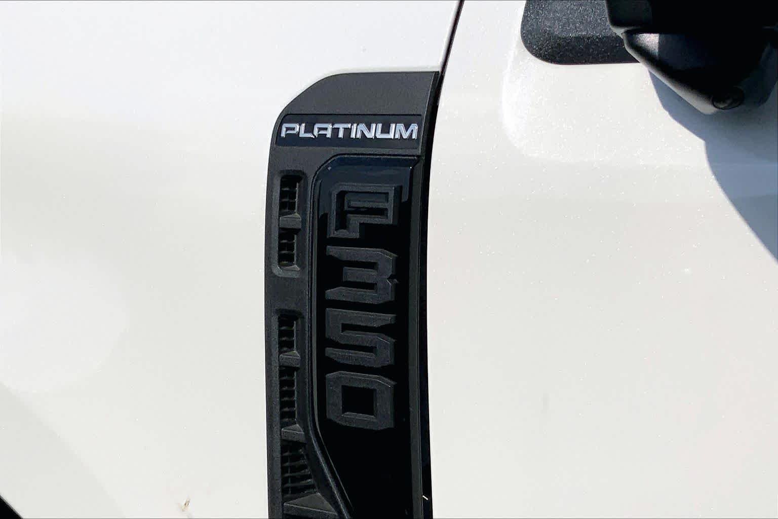 New 2026 Star White Metallic Tri-Coat Ford F-350® Platinum® image 14