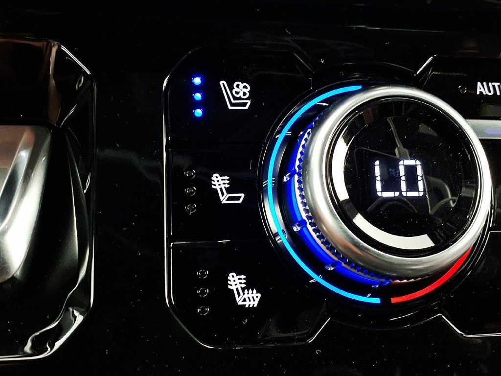 2026 GMC Sierra 2500HD Denali Ultimate - Photo 15