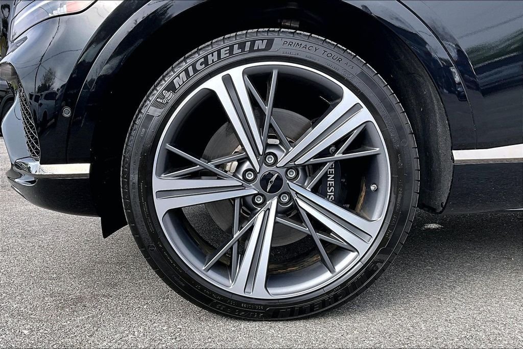 Used 2025 Black Genesis 3.5T e-SC image 35