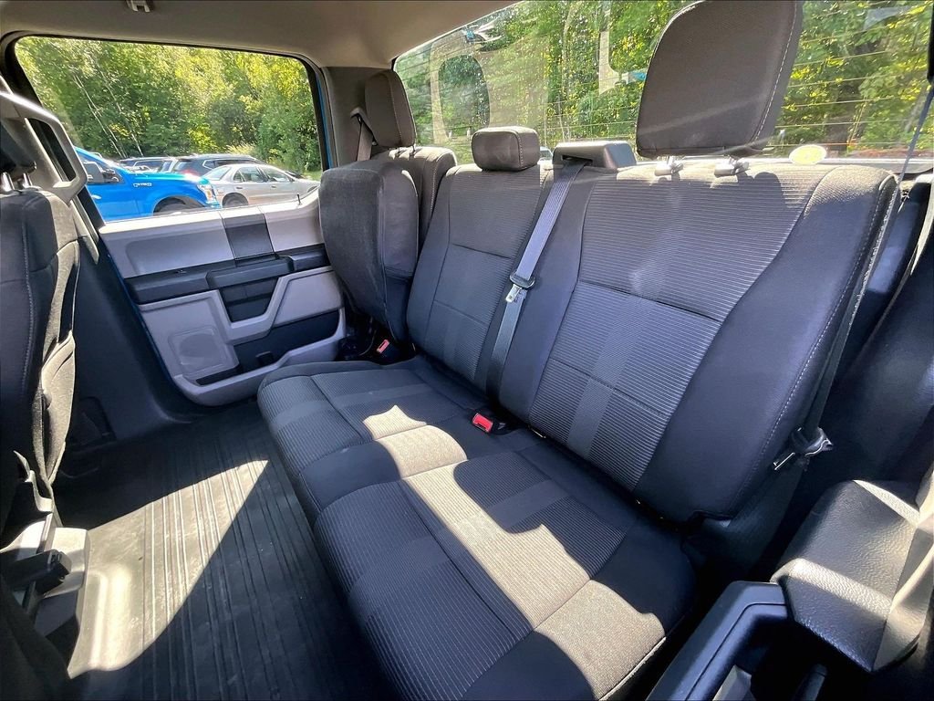 Used 2020 Blue Metallic Ford XL image 15