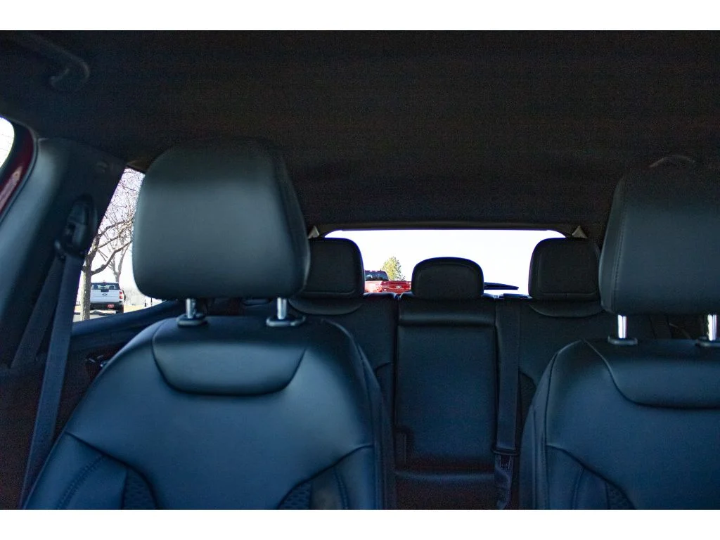 New 2026 Red Hot Pearlcoat Jeep Latitude Altitude image 41
