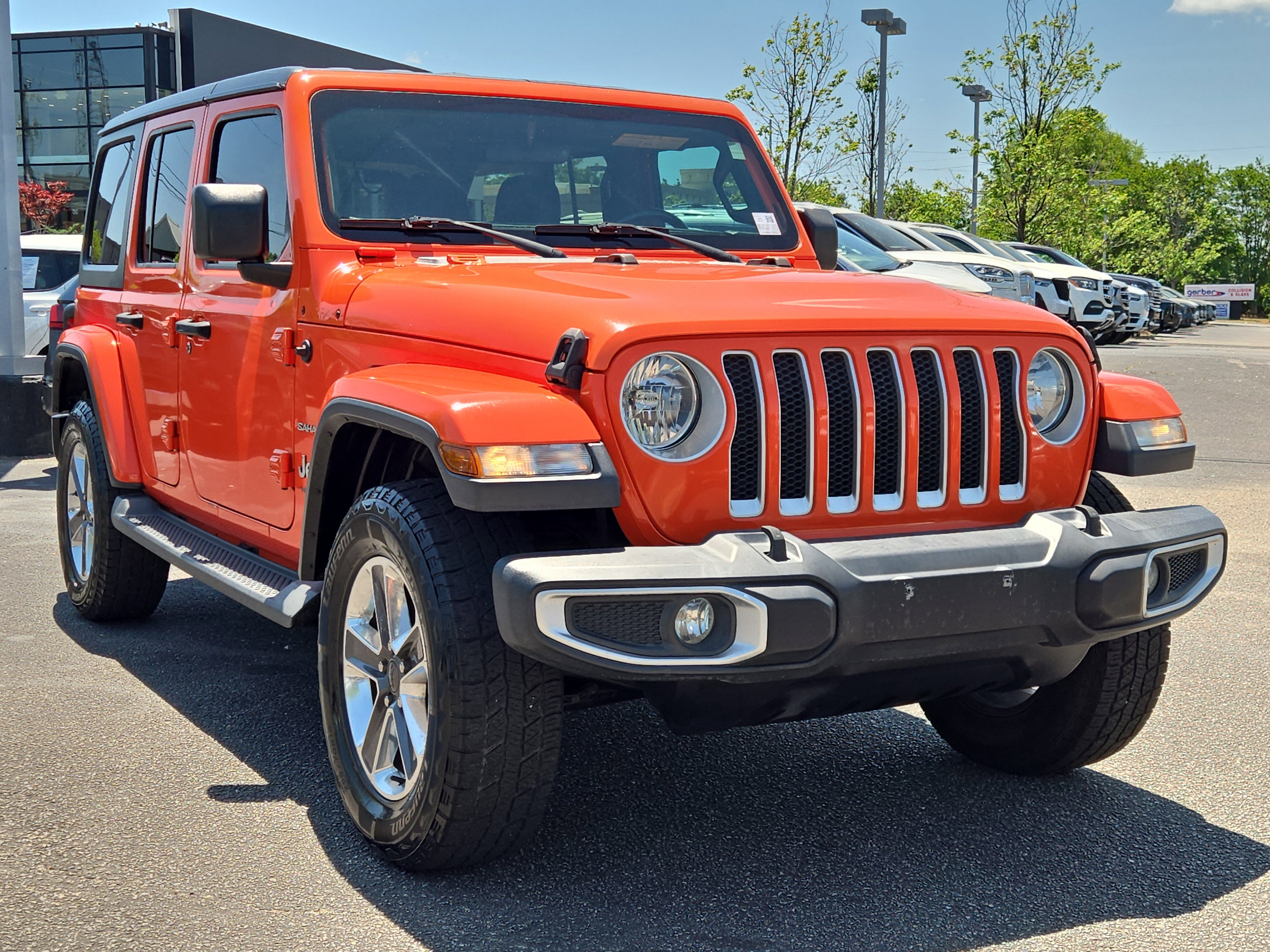 Used 2020 Punkn Metallic Clearcoat Jeep Sahara image 4