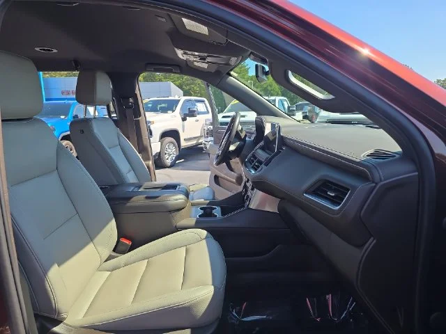 Used 2022 Orange Chevrolet LT image 11