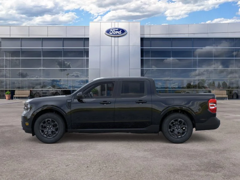 New 2026 Shadow Black Ford XLT image 3
