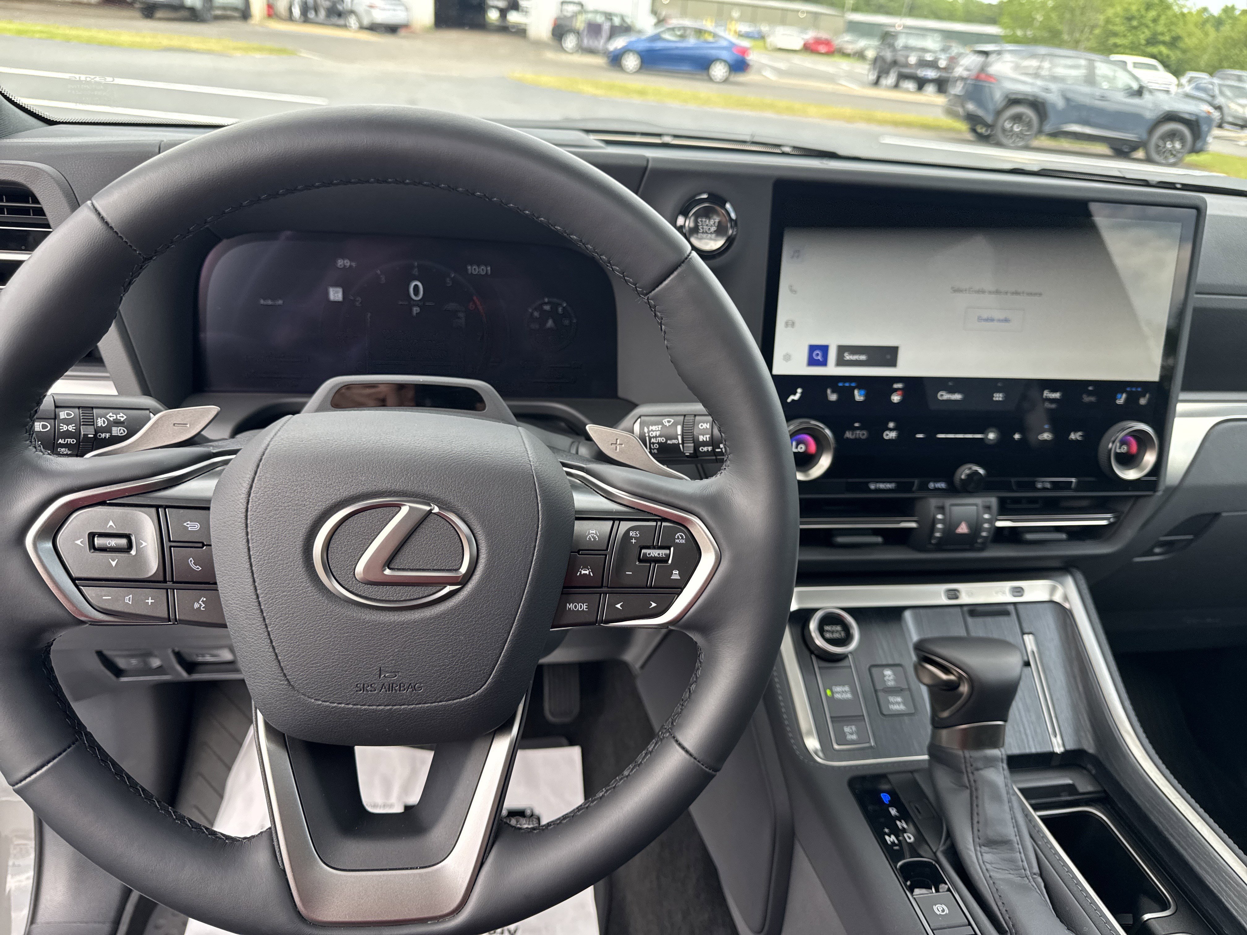Used 2025 Incognito Lexus 550 Premium+ image 18