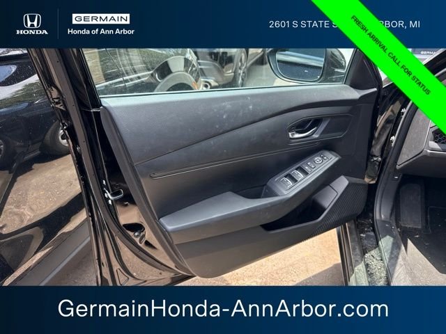 Certified Used 2024 Crystal Black Pearl Honda LX image 21