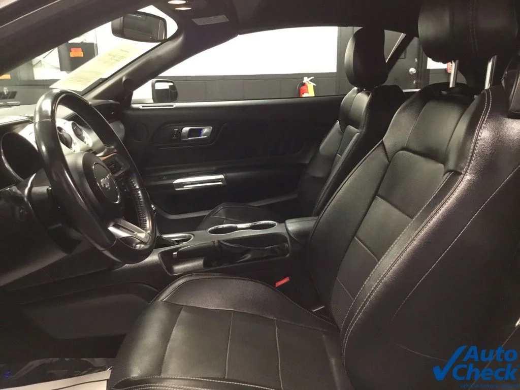 Used 2019 Silver Ford GT Premium image 33