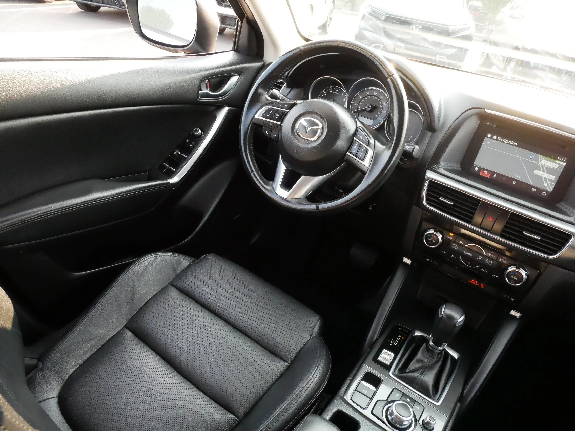Used 2016 Sonic Silver Metallic Mazda Grand Touring image 9
