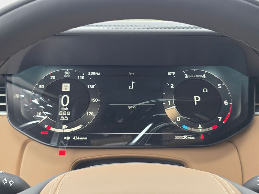 New 2026 Carpathian Grey LAND ROVER SE 7 Seats image 19