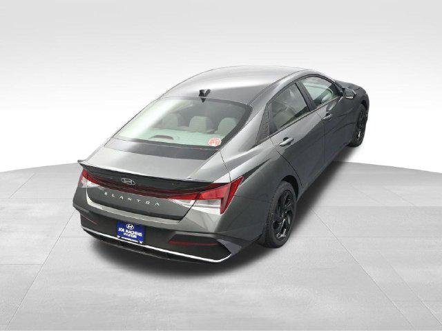 New 2026 Gray Hyundai SEL Sport image 28